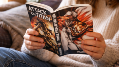 Is the manga Attack on Titan violent?