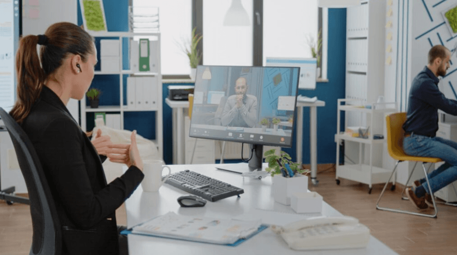 Transforming Workspaces: The Role of Modern Audio-Visual Solutions