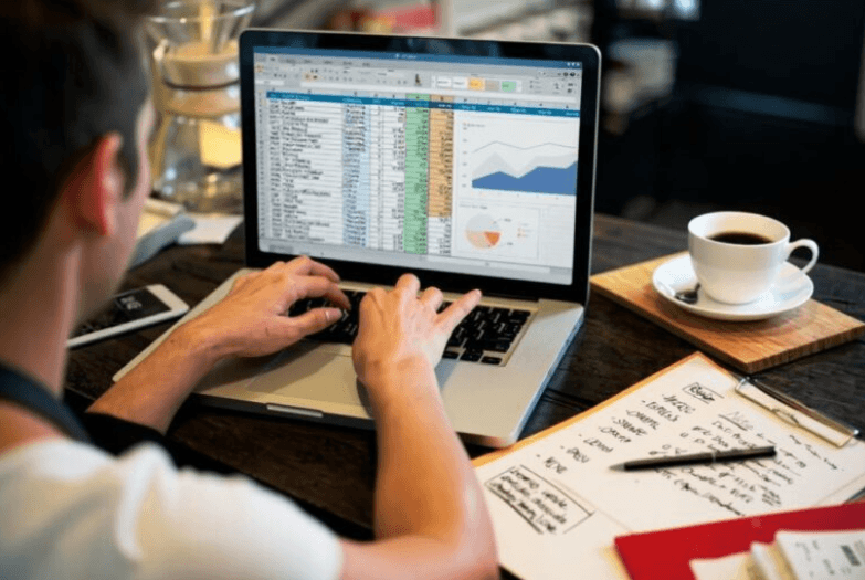 How to Earn Money Without Missing Online Classes: Smart Income Strategies for College Students