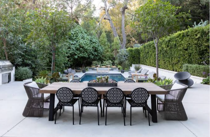 Top Trends in Outdoor Dining Chairs for Stylish Alfresco Living