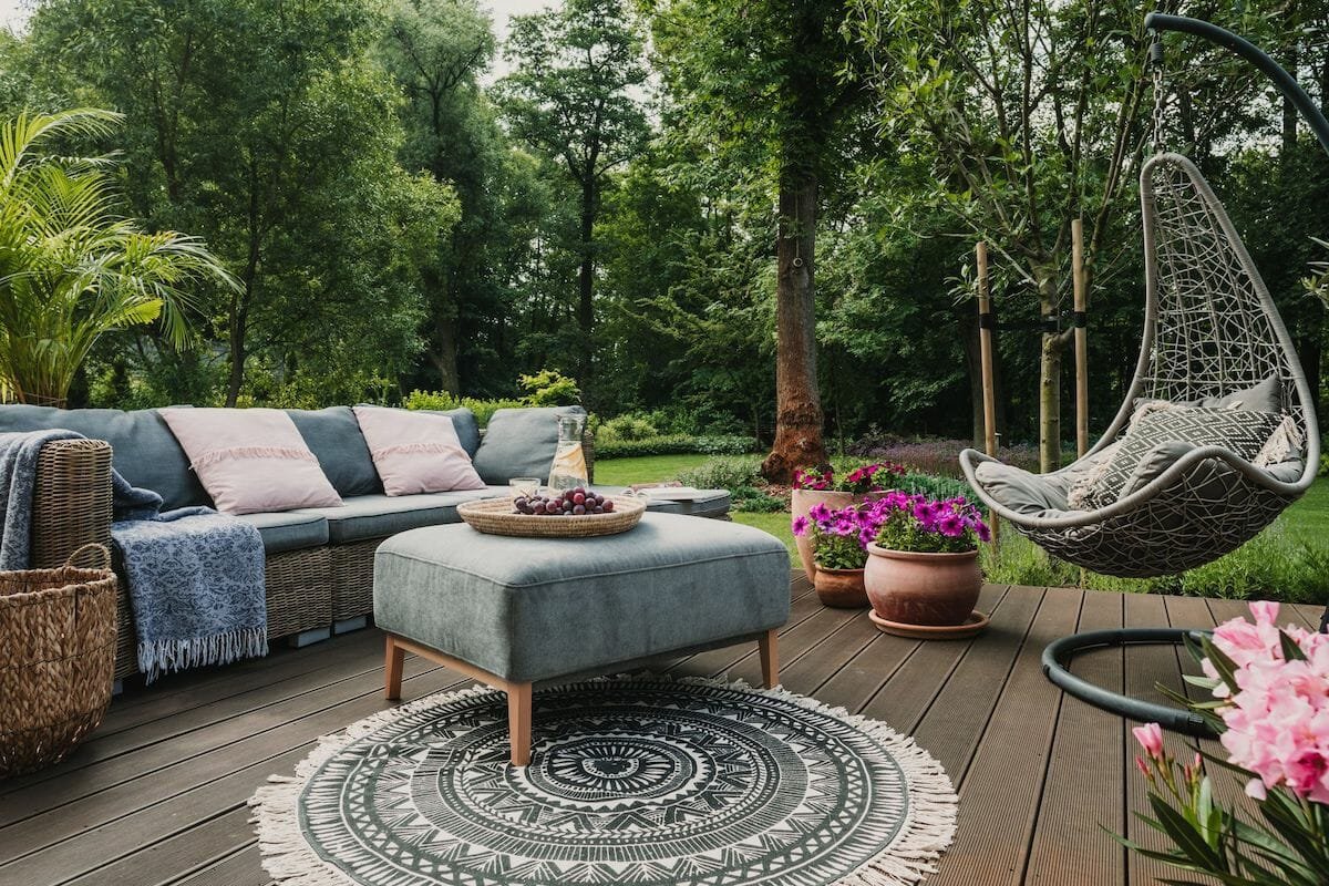 Transform Your Garden with Elegant Outdoor Furniture